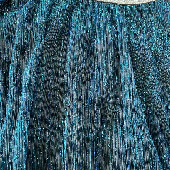 Blue Shimmer skirt - Picture 2 of 3